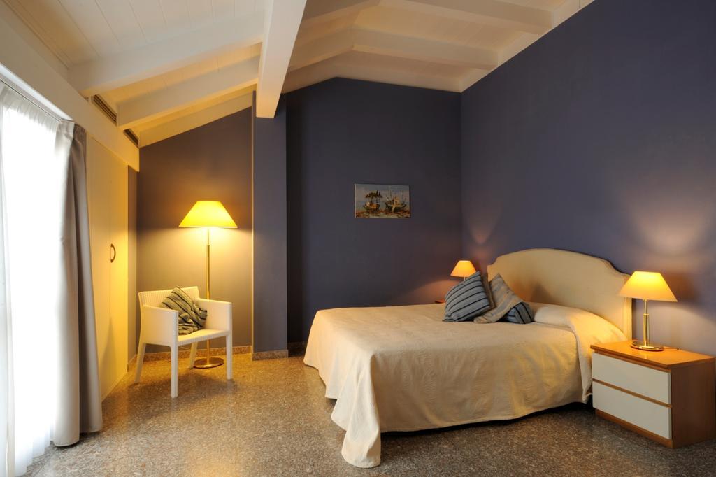 Residence Oliveto Ceriale Kültér fotó